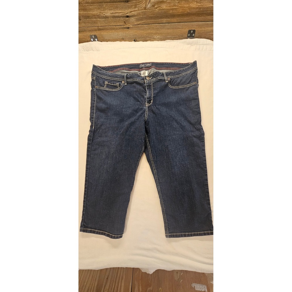 Fade to Blue Womens Dark Wash Capri Jeans Plus Size 24W Stretch Cropped Denim